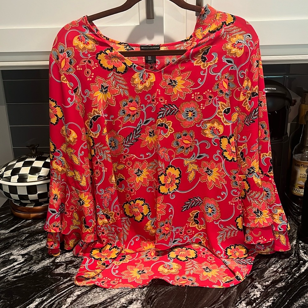 Pinkish red  high low floral design